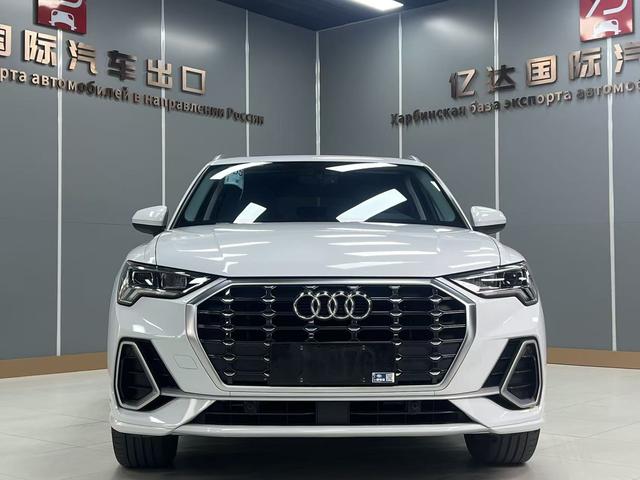 Audi Q3 2022, фото 2