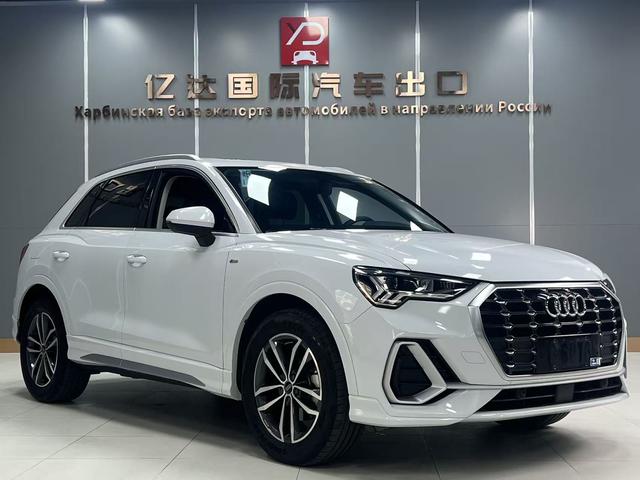 Audi Q3 2022, фото 3