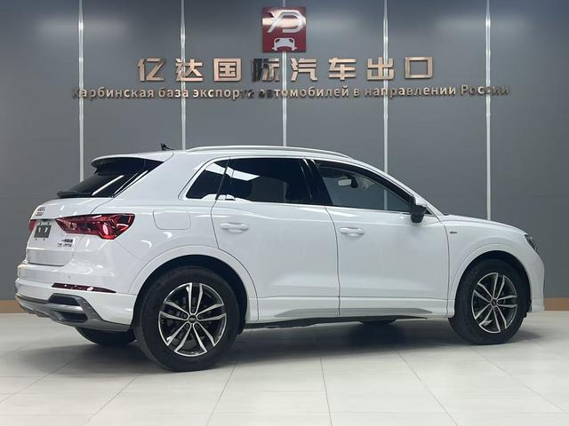 Audi Q3 2022, фото 6