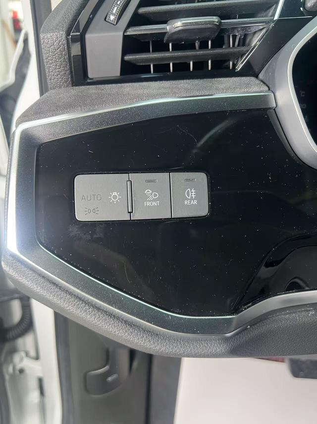 Audi Q3 2022, фото 9