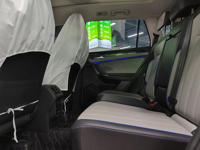 Volkswagen Tayron 2023, фото 6