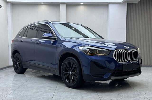 BMW X1 2022, фото 3