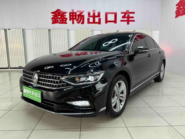 Volkswagen Passat 2023, 1.4 л турбо, робот (DCT), передний, пробег 37 000 км — авто из Китая с пробегом