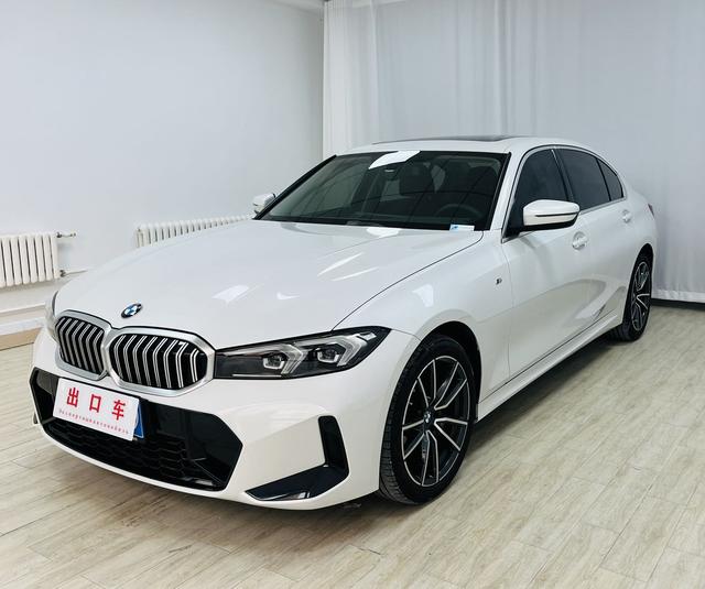 BMW 3 2023, 2 л турбо, автомат, задний, пробег 33 900 км — авто из Китая с пробегом