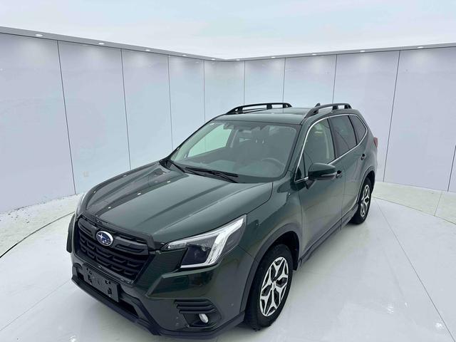 Subaru Forester 2022, 2 л, вариатор (CVT), полный, пробег 49 600 км — авто из Китая с пробегом