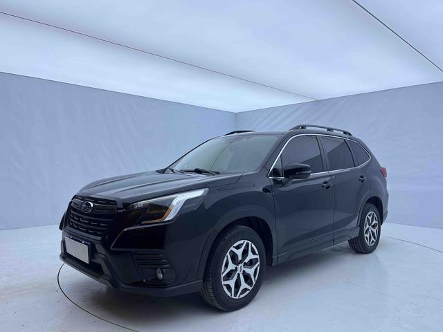 Subaru Forester 2022, 2 л, вариатор (CVT), полный, пробег 42 000 км — авто из Китая с пробегом
