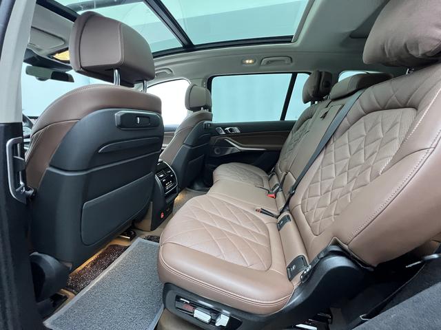 BMW X7 2024, фото 15