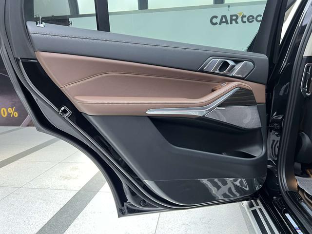 BMW X7 2024, фото 17
