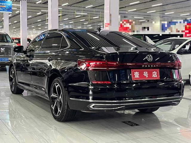 Volkswagen Passat 2024, фото 4