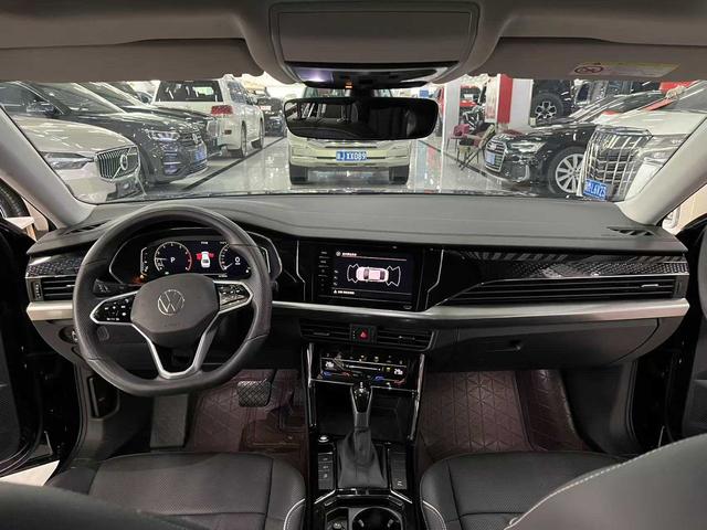 Volkswagen Passat 2024, фото 9