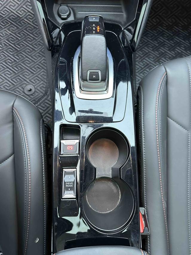 Peugeot 2008 2022, фото 15