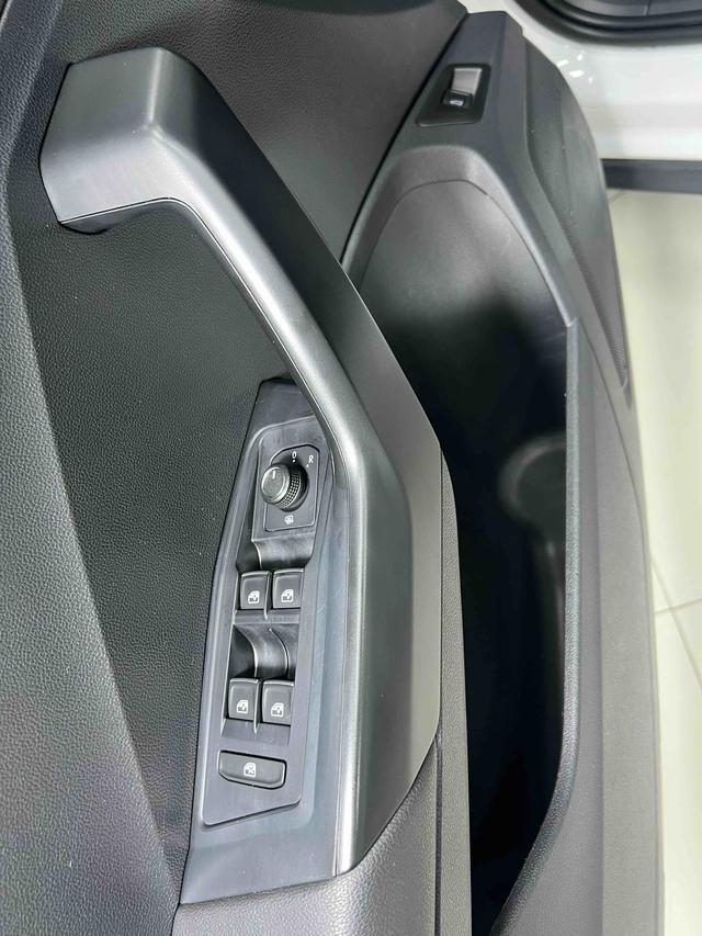 Volkswagen T-Roc 2021, фото 14