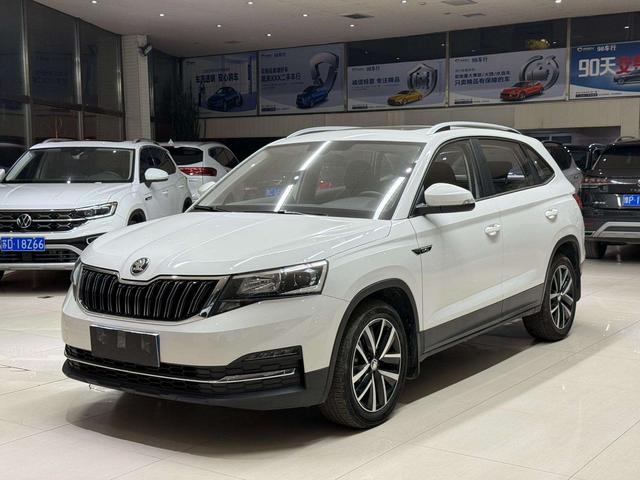Skoda Kamiq 2022, 1.5 л, автомат, передний, пробег 38 000 км — авто из Китая с пробегом