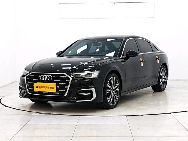 Audi A6L 2025, 2 л турбо, робот (DCT), передний, пробег 15 400 км — авто из Китая с пробегом