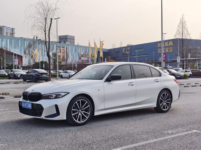 BMW 3 2023, 2 л турбо, автомат, задний, пробег 40 000 км — авто из Китая с пробегом