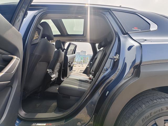 Mazda CX-50 2023, фото 9