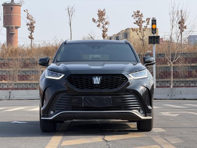 Toyota Crown 2024, фото 2