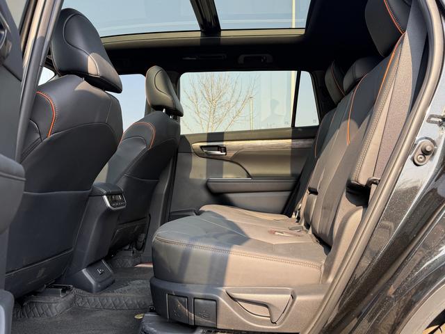 Toyota Crown 2024, фото 8