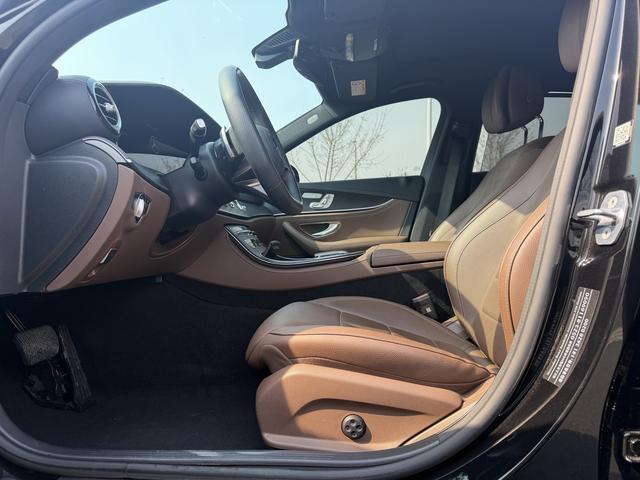 Mercedes-Benz E-Class 2023, фото 8