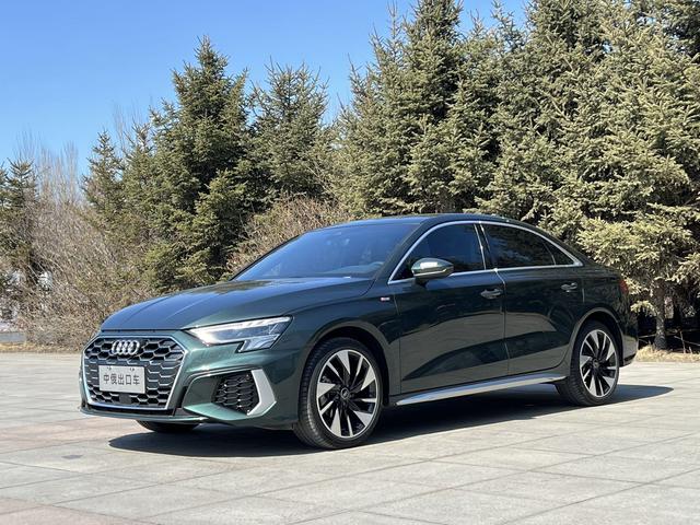 Audi A3 2023, 1.4 л турбо, робот (DCT), передний, пробег 20 000 км — авто из Китая с пробегом