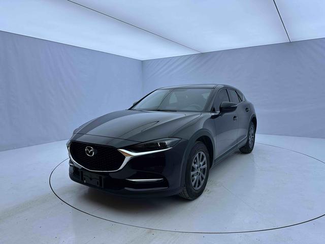 Mazda CX-4 2021, 2 л, автомат, передний, пробег 23 000 км — авто из Китая с пробегом