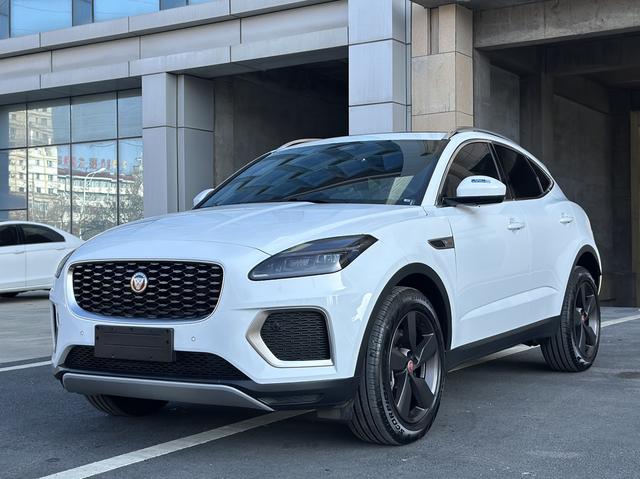 Jaguar E-PACE 2024, 1.5 л турбо, автомат, передний, пробег 23 000 км — авто из Китая с пробегом
