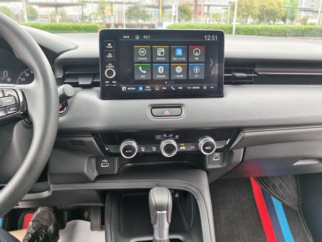 Honda Vezel 2023, фото 16