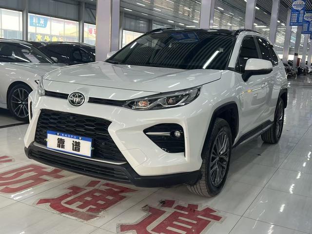 Toyota Weilan 2023, 2 л, вариатор (CVT), передний, пробег 82 100 км — авто из Китая с пробегом