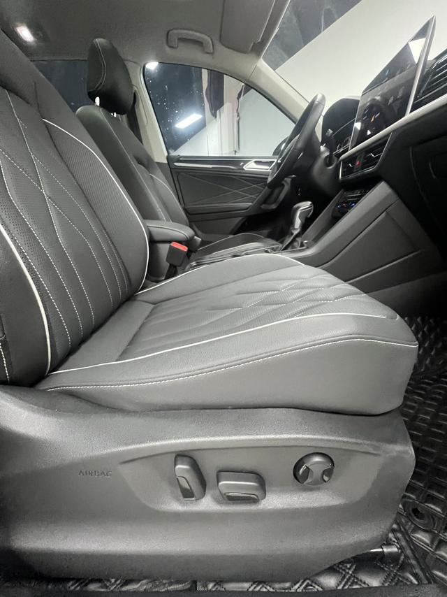 Volkswagen Tiguan 2023, фото 15