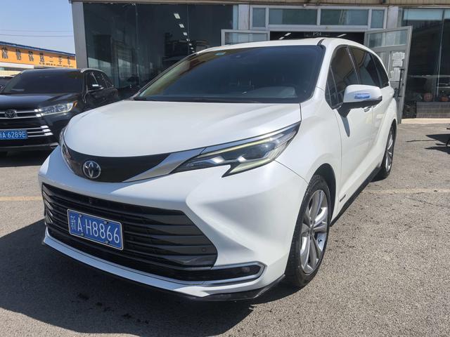 Toyota Sienna 2023, 2.5 л, вариатор (CVT), передний, пробег 80 000 км — авто из Китая с пробегом