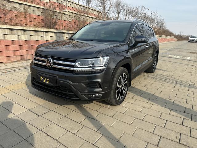 Volkswagen Tharu 2022, 1.4 л турбо, робот (DCT), передний, пробег 28 000 км — авто из Китая с пробегом