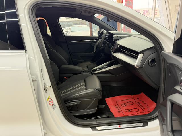 Audi A3 2022, фото 6