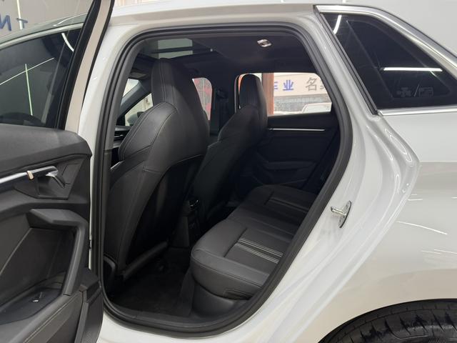 Audi A3 2022, фото 17