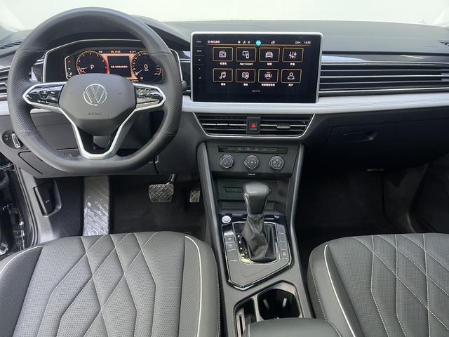 Volkswagen Tiguan 2023, фото 9