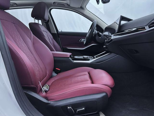 BMW 3 2023, фото 17