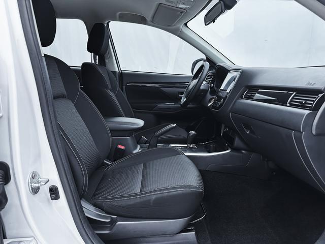 Mitsubishi Outlander 2021, фото 17