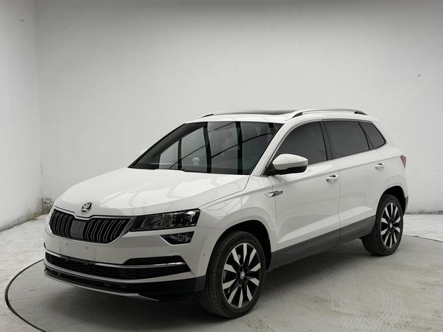 Skoda Karoq 2021, 1.4 л турбо, робот (DCT), передний, пробег 34 000 км — авто из Китая с пробегом