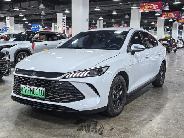 BYD Qin PLUS 2025, 1.5 л, вариатор (CVT), передний, пробег 10 000 км — авто из Китая с пробегом