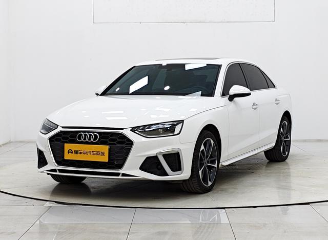 Audi A4L 2022, 2 л турбо, робот (DCT), передний, пробег 28 300 км — авто из Китая с пробегом