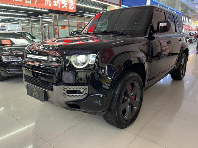 Land Rover Defender 2024, 3 л, автомат, полный, пробег 53 000 км — авто из Китая с пробегом