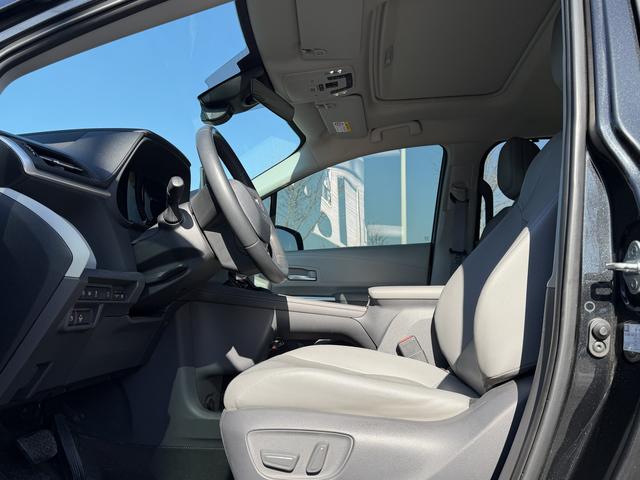 Toyota Grevia 2024, фото 7