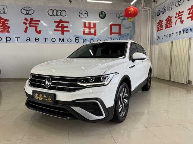 Volkswagen Tiguan 2023, 1.4 л турбо, робот (DCT), передний, пробег 21 000 км — авто из Китая с пробегом