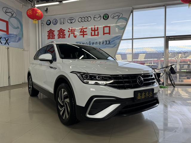 Volkswagen Tiguan 2023, фото 3