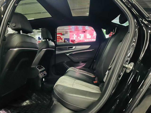 Audi A6L 2021, фото 9