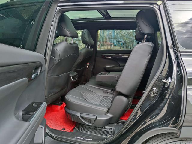 Toyota Crown 2023, фото 10