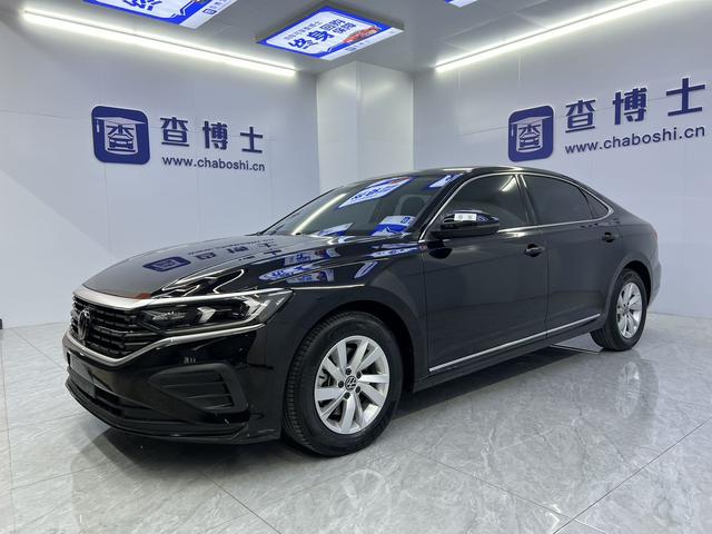 Volkswagen Passat 2023, 1.4 л турбо, робот (DCT), передний, пробег 26 000 км — авто из Китая с пробегом
