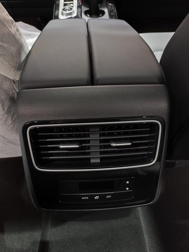 Volkswagen Tiguan 2025, фото 15