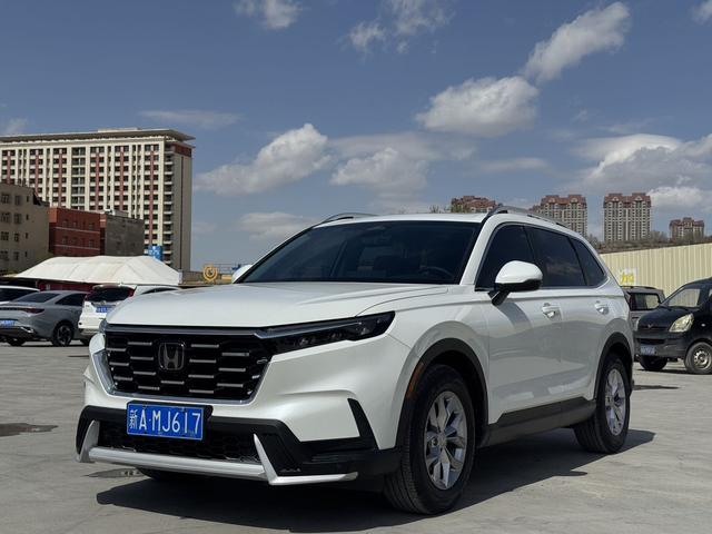 Honda CR-V 2024, 1.5 л турбо, вариатор (CVT), передний, пробег 20 000 км — авто из Китая с пробегом