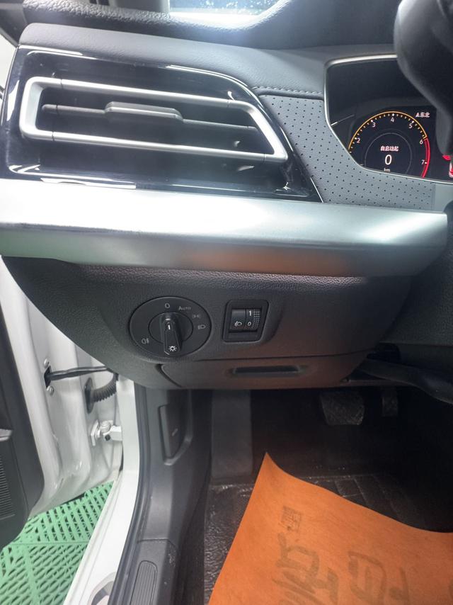 Volkswagen Lavida 2023, фото 13