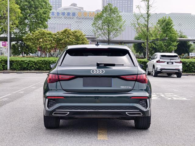 Audi A3 2023, фото 5